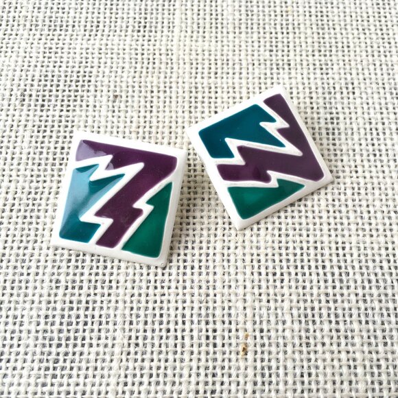 Retro Flash Earrings ~ **$2 for $20** - Picture 1 of 3